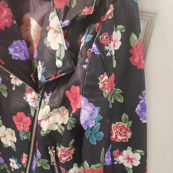 Disney Rapunzel Faux Leather Moto Jacket for Girls in Size 9/10 Large - Picture 8 of 12